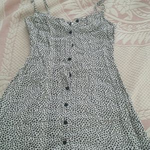 H&M 90s chic dress